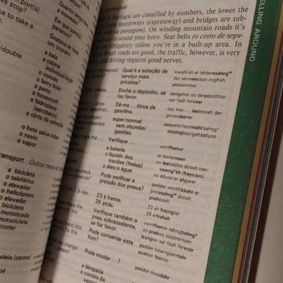 3/$13 vintage Berlitz learn Portuguese pocket book adult non-fiction - Picture 4 of 5